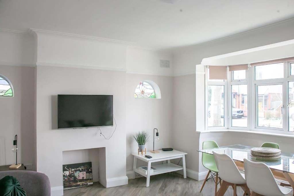 Ferienwohnung Coastal Haven In Leigh-On-Sea Southend-on-Sea Exterior foto